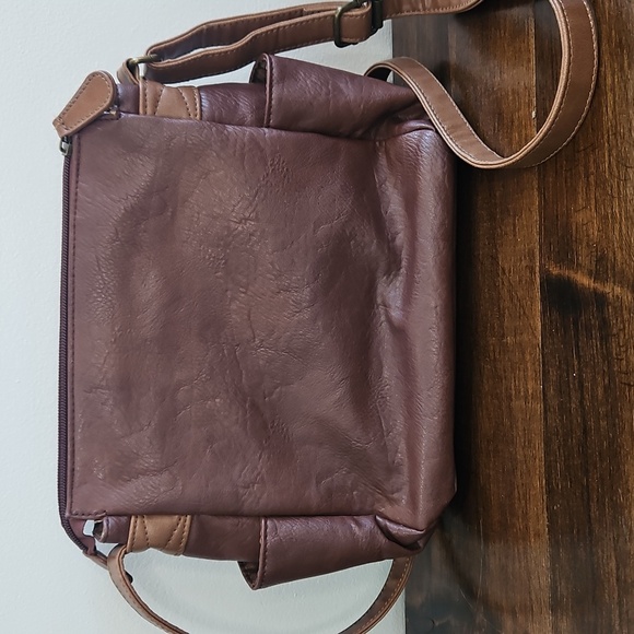 Bueno Tan and Brown Crossbody Bag - Picture 2 of 11